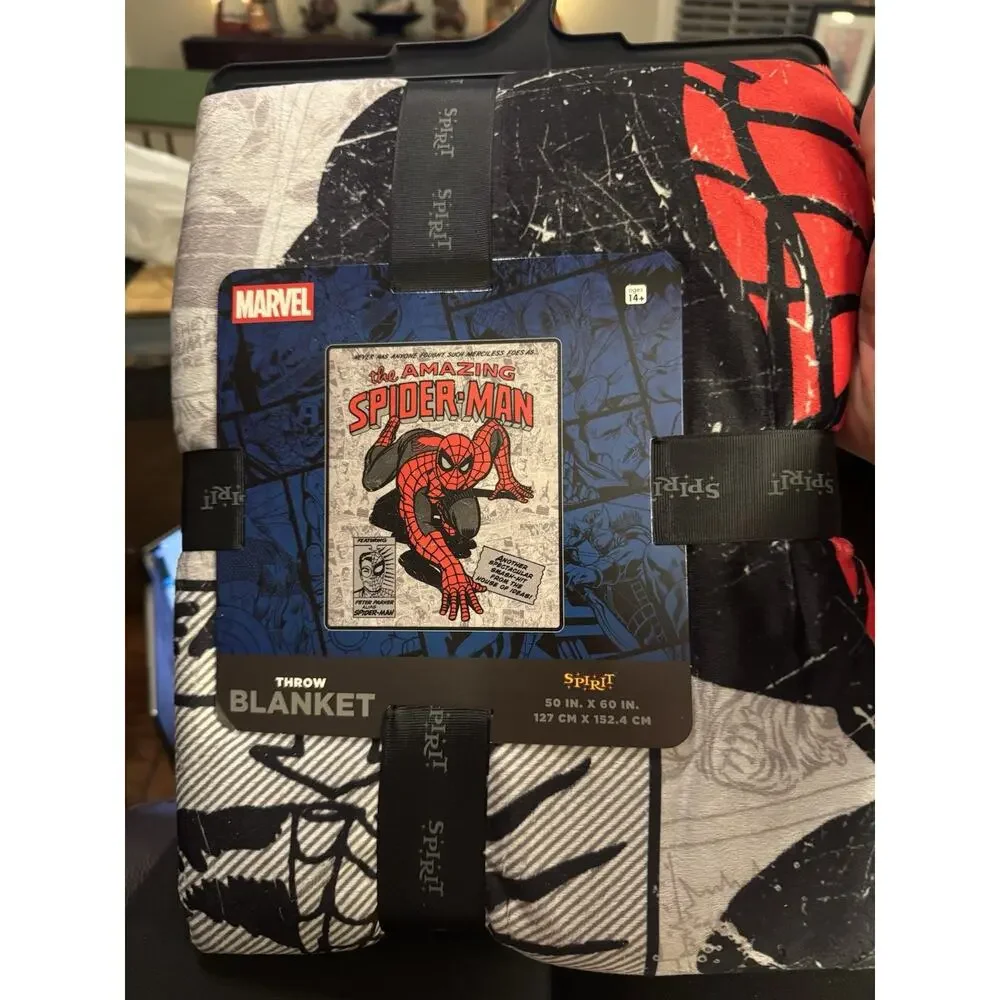 Spirit Halloween Spider-Man Throw Blanket 50x60 Marvel Fleece NWT